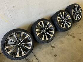 560-14072a Frt 19x10 5x120mm Rr 19x11 Wheel And Tire Set Fits 22-23 Ct5 2839706