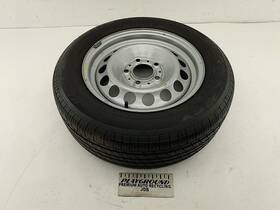 560-59209 Bmw 328i E36 Convertible Spare Tire Wheel 15x6 205/60r15 Date Code 4202 95-05 560-59209 Bmw 328i E36 Convertible Spare Tire Wheel 15x6 205/60r15 Date Code 4202 95-05