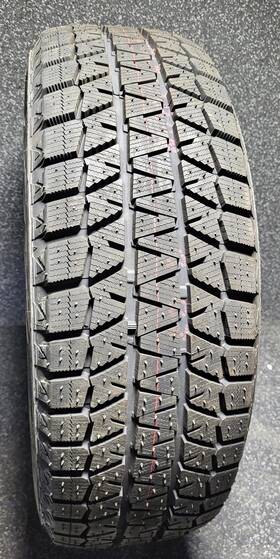 013635 Bridgestone Blizzak Ws80 Snow Tire 235/65r17 104h Dot Date 4218 013635 Bridgestone Blizzak Ws80 Snow Tire 235/65r17 104h Dot Date 4218