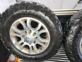 Dodge 1ud29trmab Ram 2500 3500 18 Inch Factory Wheel Rim 2013 2014 2015 2016 Oem 2476 Tires