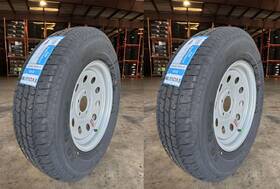 2057515 Evlouxx 2pcs Trailer Tire Assembly St205/75r15 8-ply Silver Mod Rim 5 Lug On 4.5 Inch