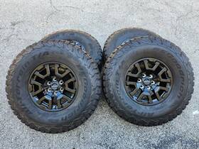 Ford Nb3v-1007-ab Bronco Raptor 17 Inch Black Factory Oem 6x135 Wheels F150 Rims 37 Bfg Tires