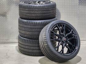 84859696 General Motors 2020-2025 Corvette C8 Q9l 20 Spoke Gloss Black Forged Wheels With Tires 84859696 General Motors 2020-2025 Corvette C8 Q9l 20 Spoke Gloss Black Forged Wheels With Tires