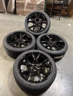 Oes F282221073 35 22 Inch Gloss Black Trackhawk Wheels Rims With Tires Fits Jeep Grand Cherokee Wrangler
