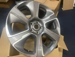 21" Land Rover Factory Oem Rim Wheel LR048832 LR048831 Right 72318 Lh. Fixed Price $275.00.